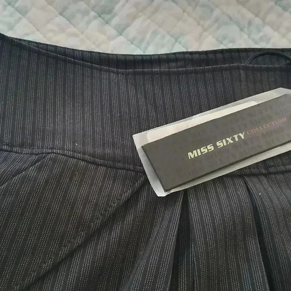 COPY - NWT Miss Sixty skirt with pockets - Picture 7 of 9